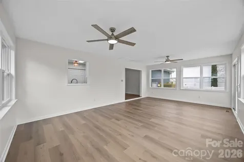 322 NE 57th Street NE Oak Island NC 28465