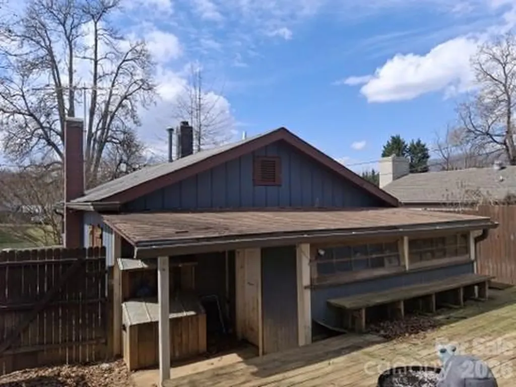 129 Harrison Street Swannanoa NC 28778