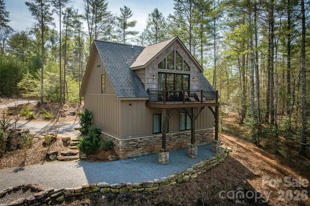 1195 Old Wildlife Club Drive Nebo NC 28761