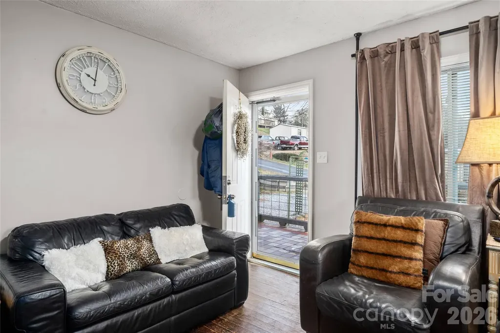 8 Linda Vista Drive Asheville NC 28806