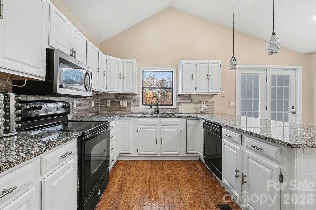 402 Shinnville Road Mooresville NC 28115