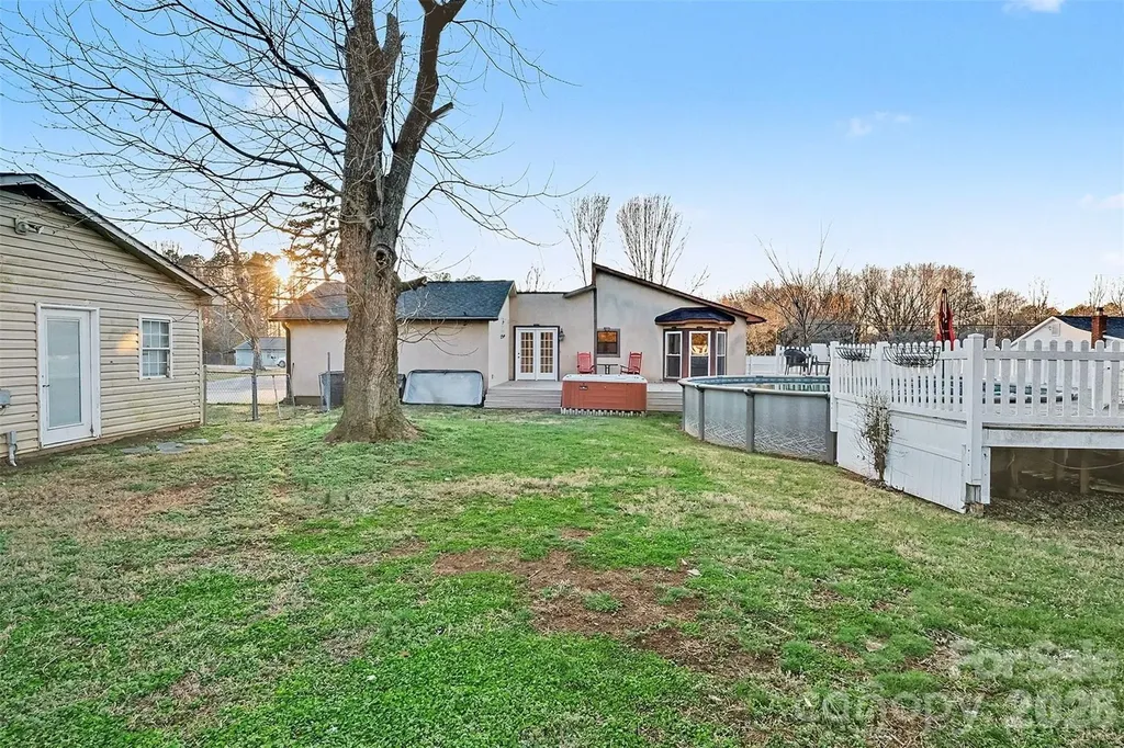 402 Shinnville Road Mooresville NC 28115
