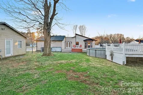 402 Shinnville Road Mooresville NC 28115