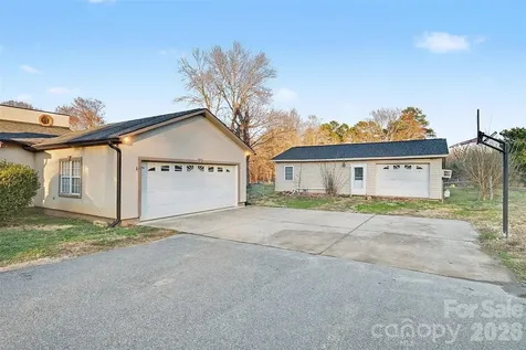 402 Shinnville Road Mooresville NC 28115