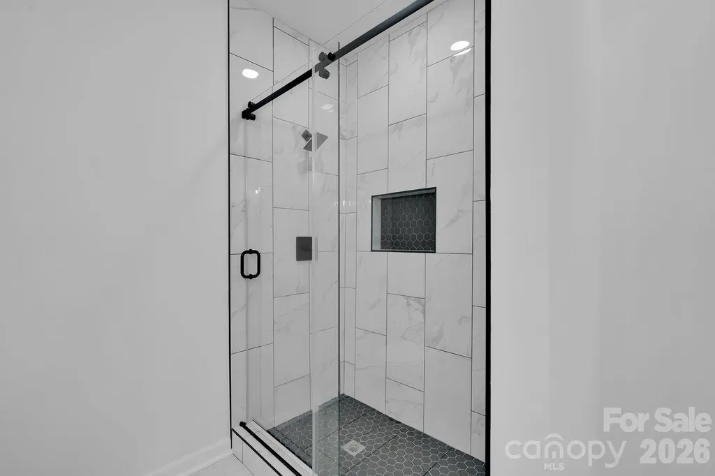 8131 Kings Creek Drive Charlotte NC 28273