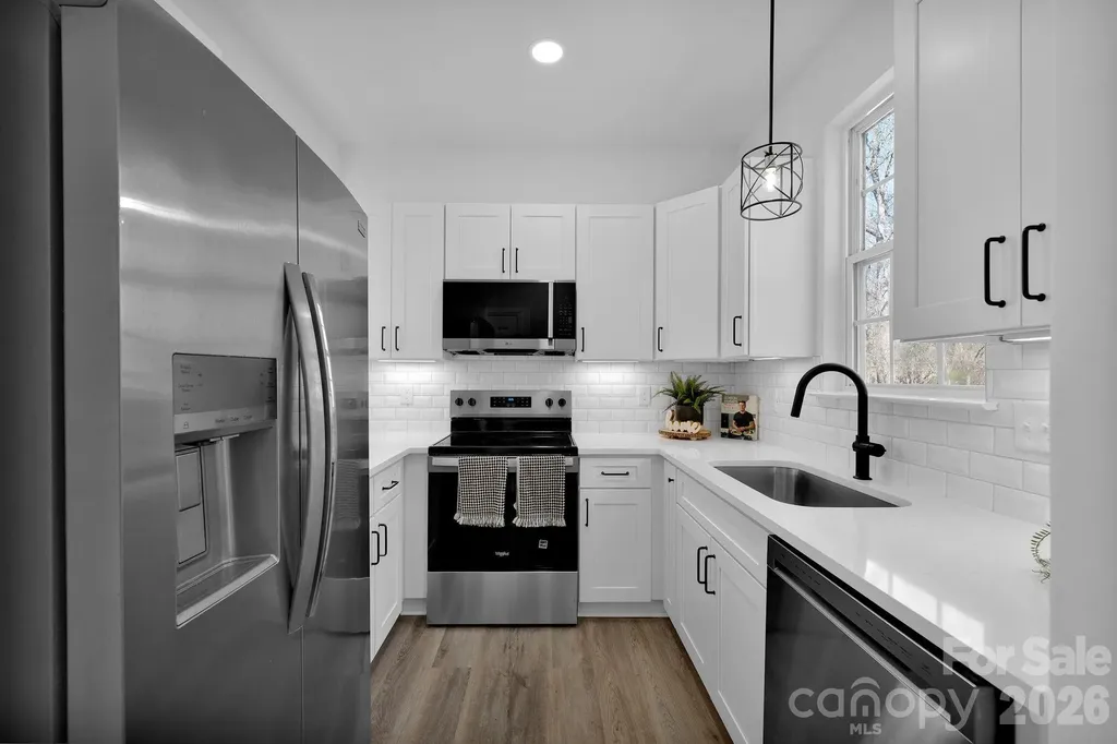 8131 Kings Creek Drive Charlotte NC 28273