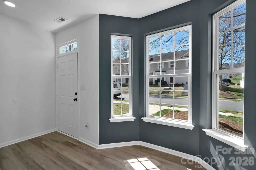 8131 Kings Creek Drive Charlotte NC 28273