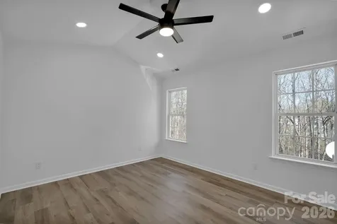 8131 Kings Creek Drive Charlotte NC 28273