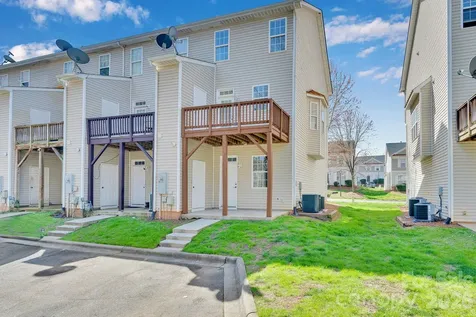 8131 Kings Creek Drive Charlotte NC 28273