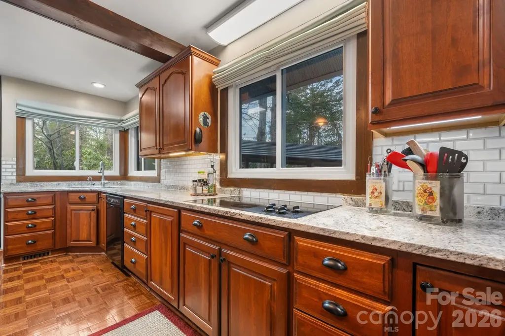 2184 Pine Mountain Drive Connelly Springs NC 28612