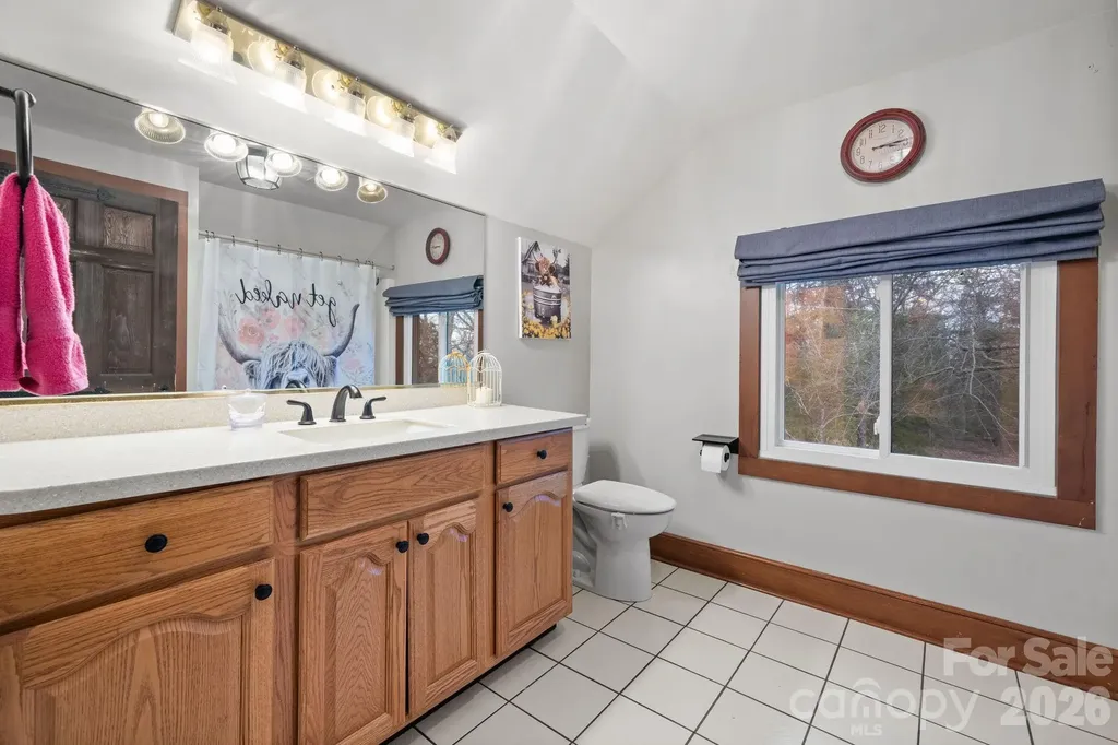 2184 Pine Mountain Drive Connelly Springs NC 28612