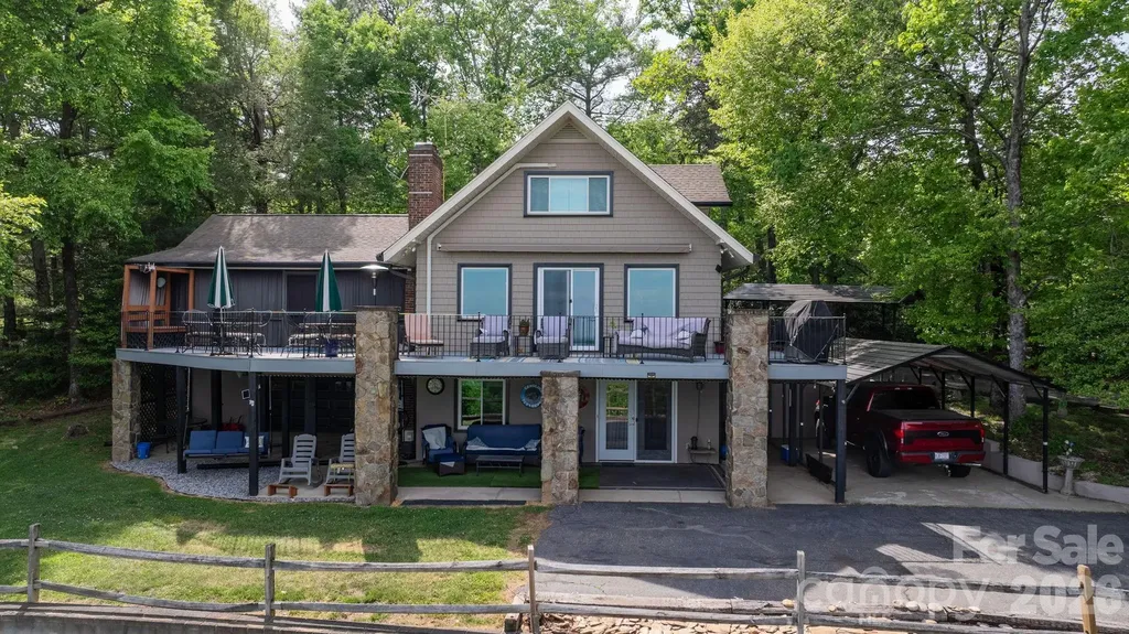 2184 Pine Mountain Drive Connelly Springs NC 28612