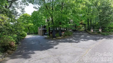 2184 Pine Mountain Drive Connelly Springs NC 28612