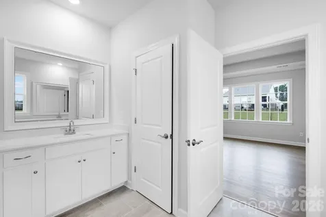 4284 Camden Glen Road Lancaster SC 29720