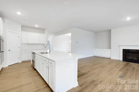 4284 Camden Glen Road Lancaster SC 29720