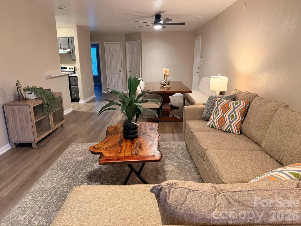 1134 Plaza Walk Drive Charlotte NC 28215