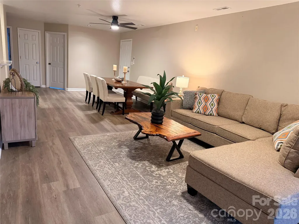 1134 Plaza Walk Drive Charlotte NC 28215