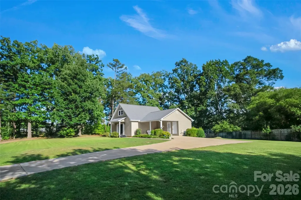 122 Rockman Road Grover NC 28073