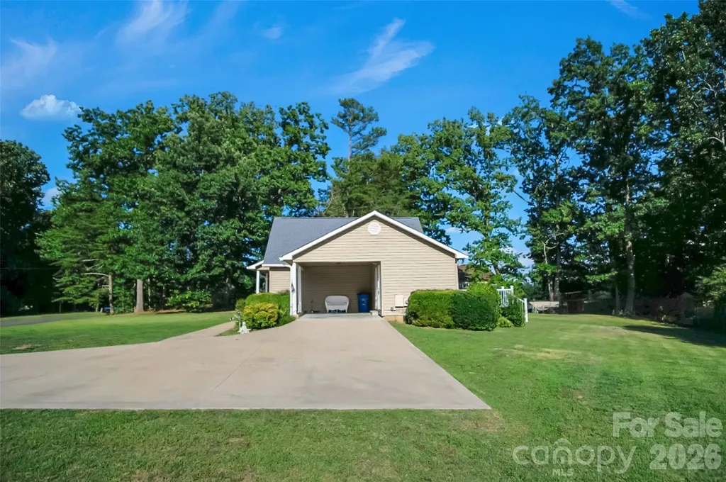 122 Rockman Road Grover NC 28073