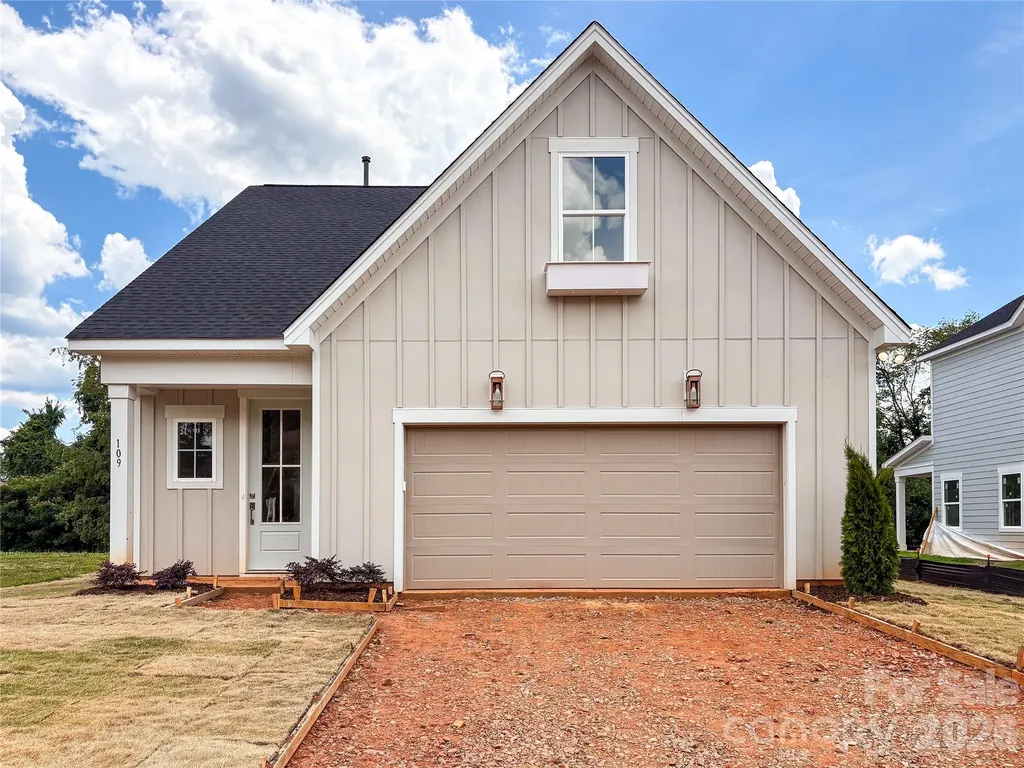 109 Honeycomb Court Statesville NC 28625