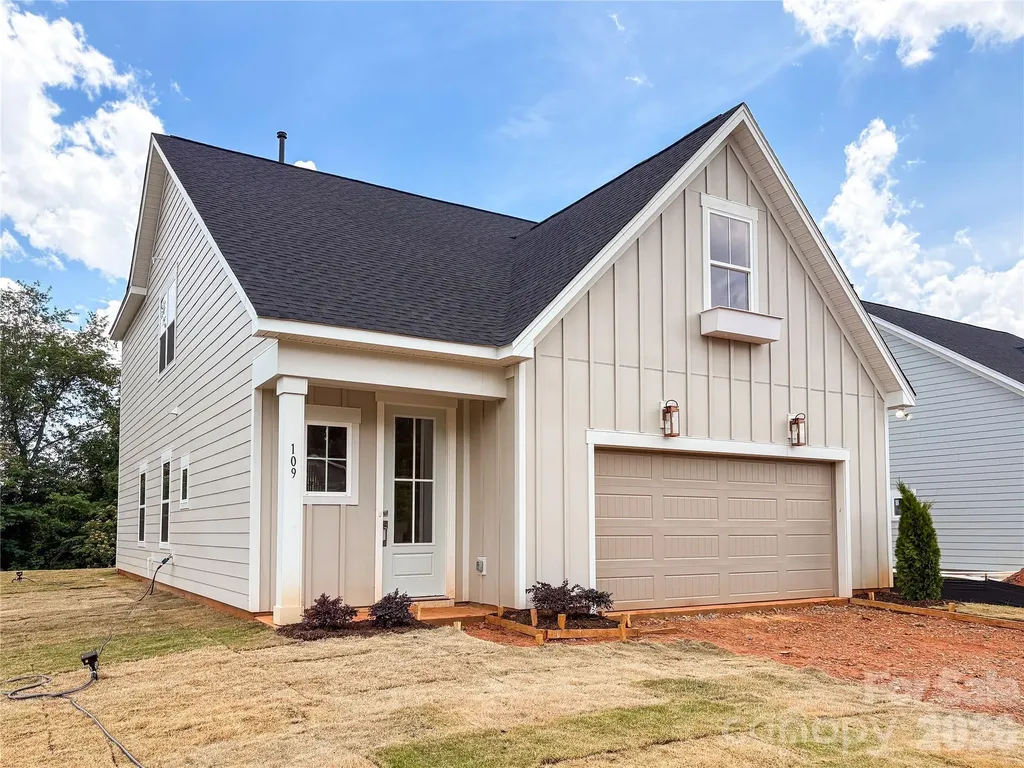109 Honeycomb Court Statesville NC 28625