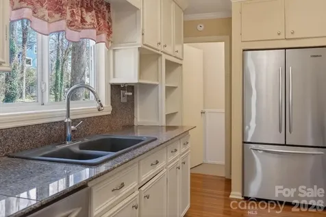 95 Whitney Avenue Tryon NC 28782