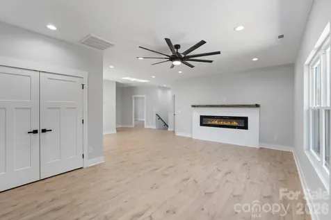908 30th Avenue Drive NW Hickory NC 28601