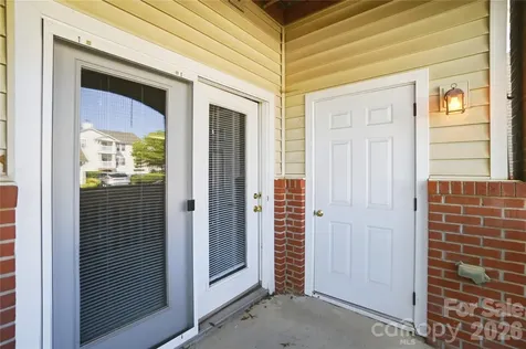 16742 Amberside Road E Cornelius NC 28031