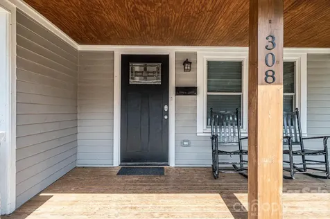 308 W Sycamore Street Lincolnton NC 28092