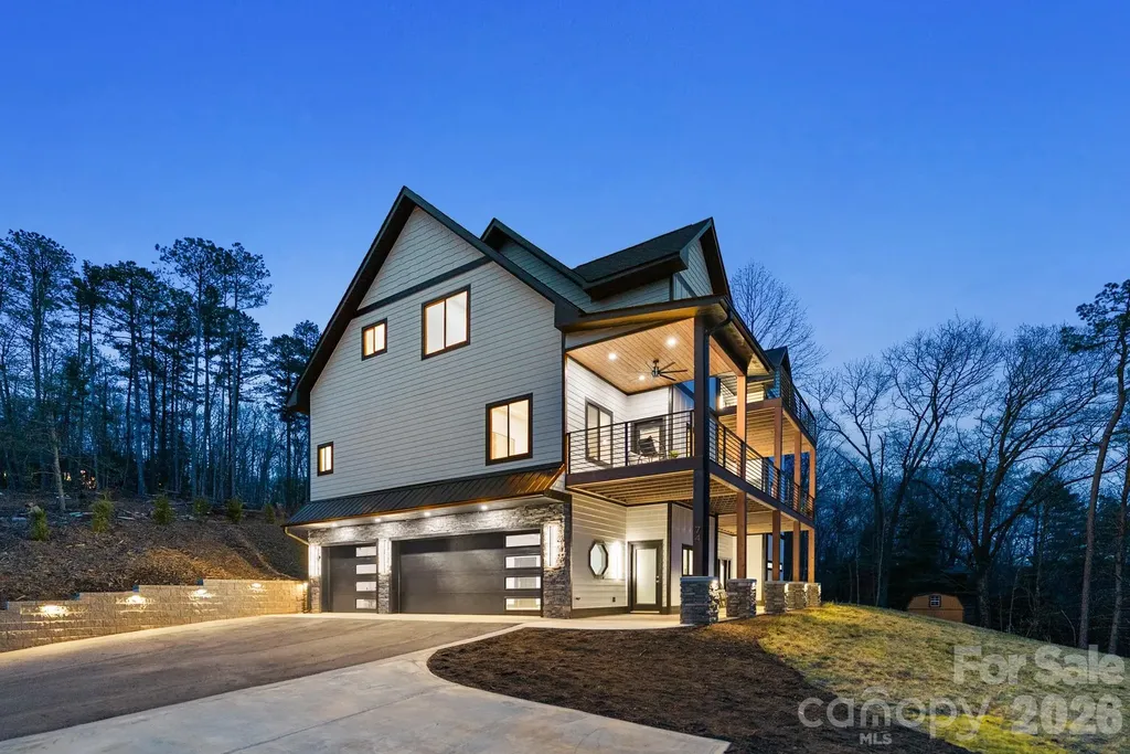 74 Jeranna Road Mills River NC 28759