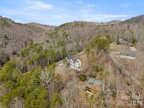 74 Jeranna Road Mills River NC 28759