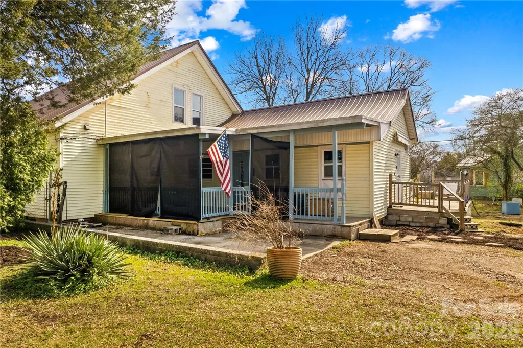 1022 Railroad Avenue China Grove NC 28023