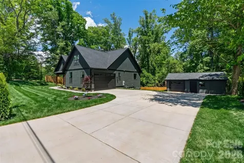 19 E Starnes Cove Road Asheville NC 28806