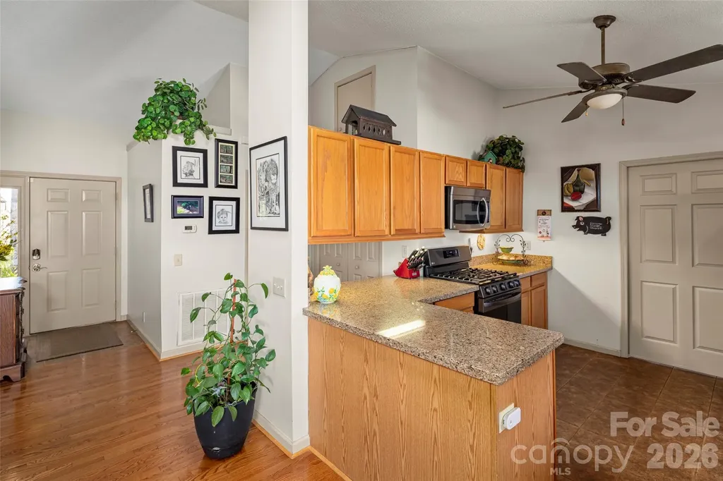 405 Glen Echo Circle Saluda NC 28773