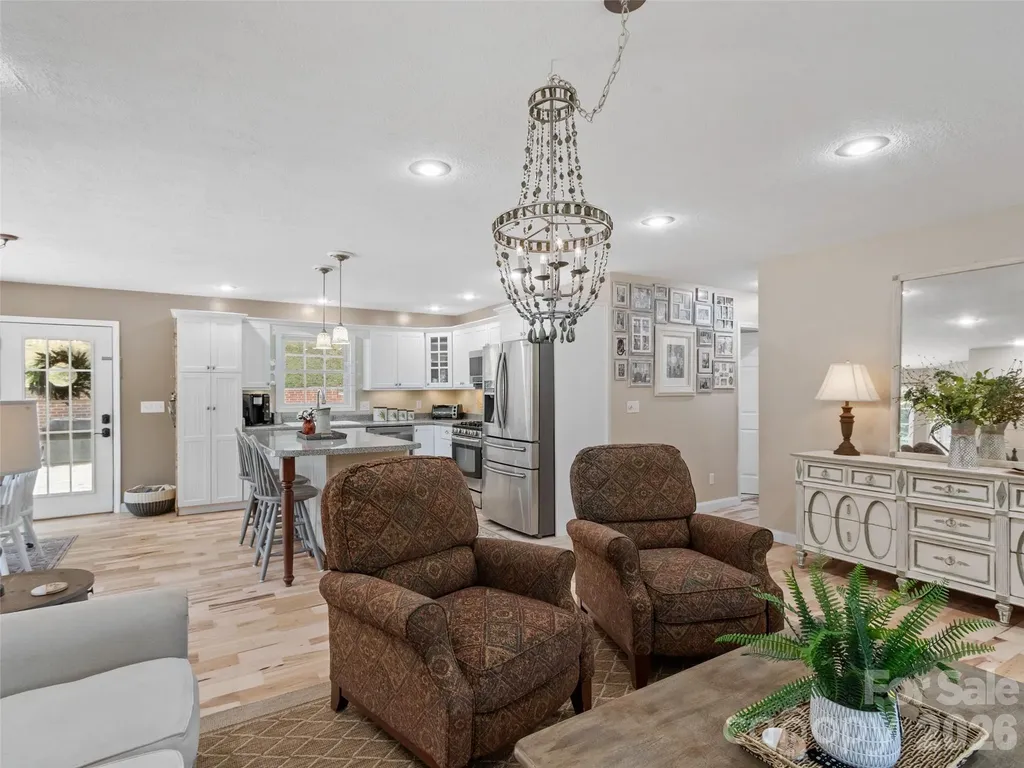189 Poverty Branch Road Barnardsville NC 28709