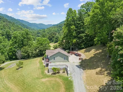 189 Poverty Branch Road Barnardsville NC 28709