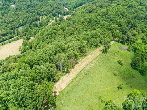 189 Poverty Branch Road Barnardsville NC 28709
