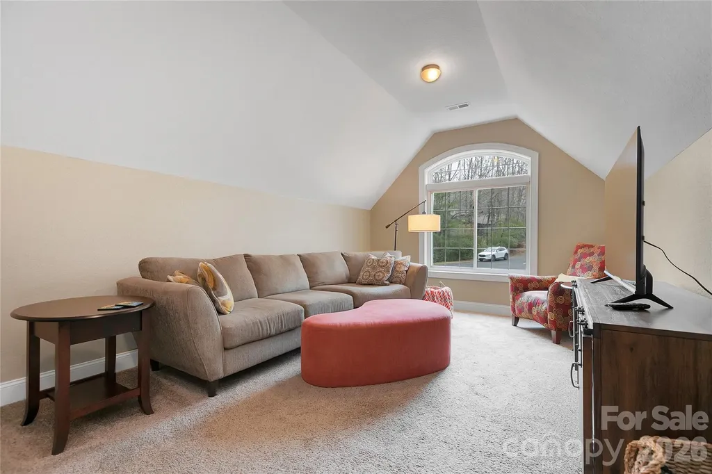 123 Isuhdavga Court Brevard NC 28712