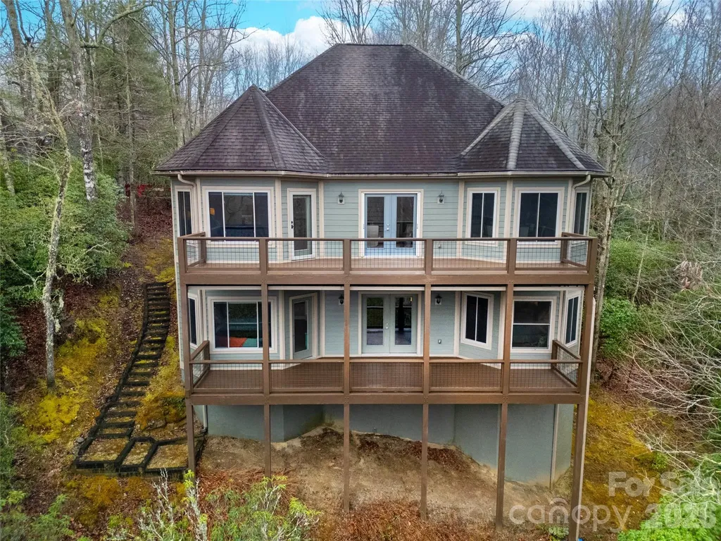 123 Isuhdavga Court Brevard NC 28712