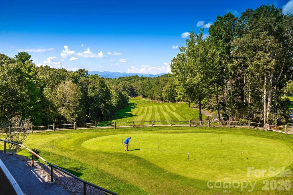 123 Isuhdavga Court Brevard NC 28712