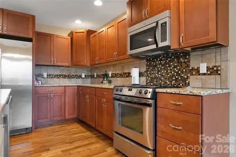 123 Isuhdavga Court Brevard NC 28712