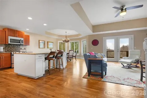 123 Isuhdavga Court Brevard NC 28712