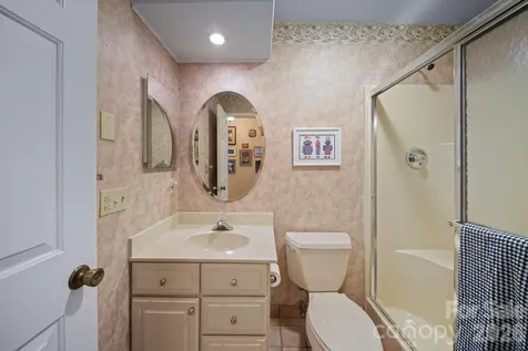 301 N Scarlet Oak Lane Hendersonville NC 28791