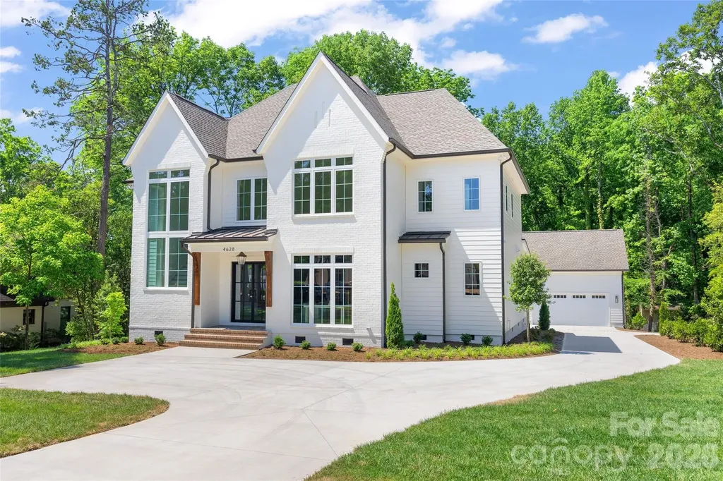 4628 Water Oak Road Charlotte NC 28211