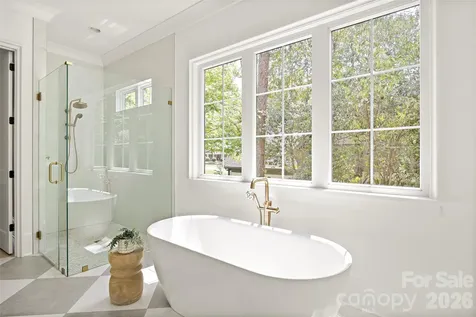 4628 Water Oak Road Charlotte NC 28211