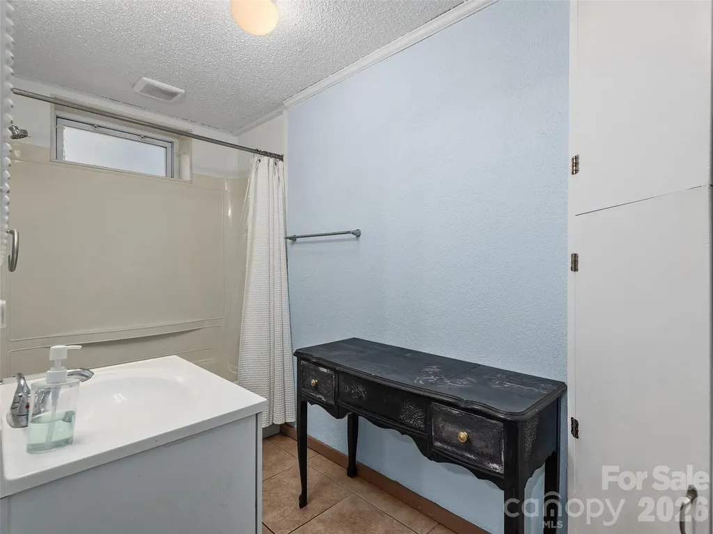 116 Vehorn Road Fairview NC 28730