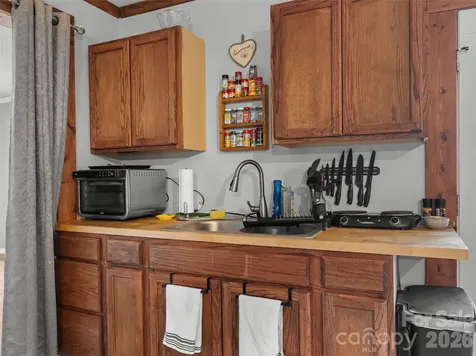 72 Summer Shade Court Hendersonville NC 28792