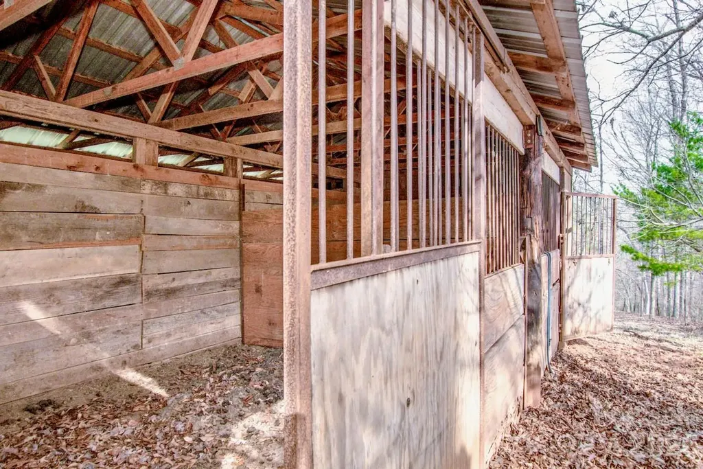 508 Liles Lane Hiddenite NC 28636