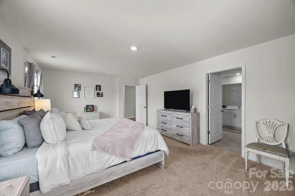 183 Marathon Lane Candler NC 28715