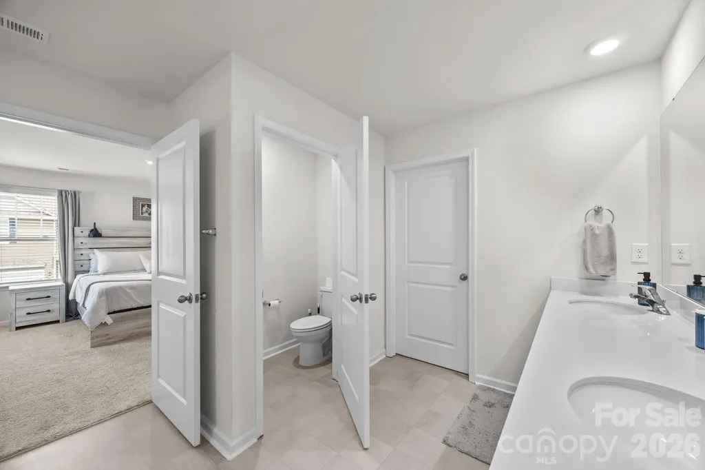 183 Marathon Lane Candler NC 28715